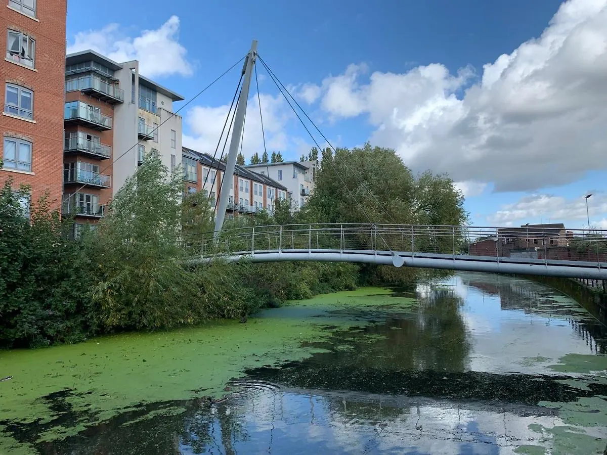 Riverside Studio Apartments Close To City Centre York