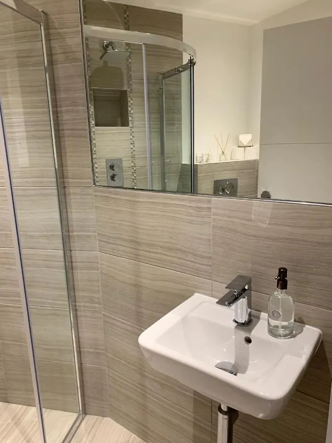 Riverside Studio Apartments Close To City Centre York